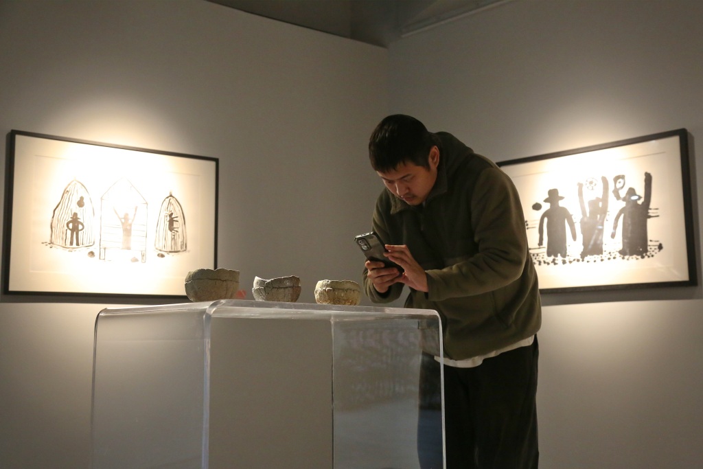 陶瓷與木刻的交響 一場見證中泰文化交融的藝術(shù)對話